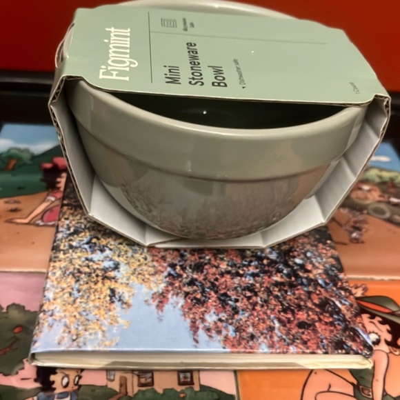 Stoneware - Picture 2 of 7